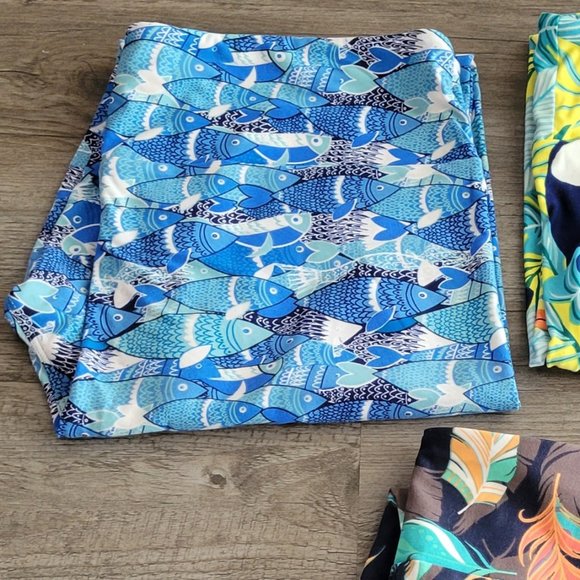 LuLaRoe TC "Fish" Leggings - Picture 1 of 2